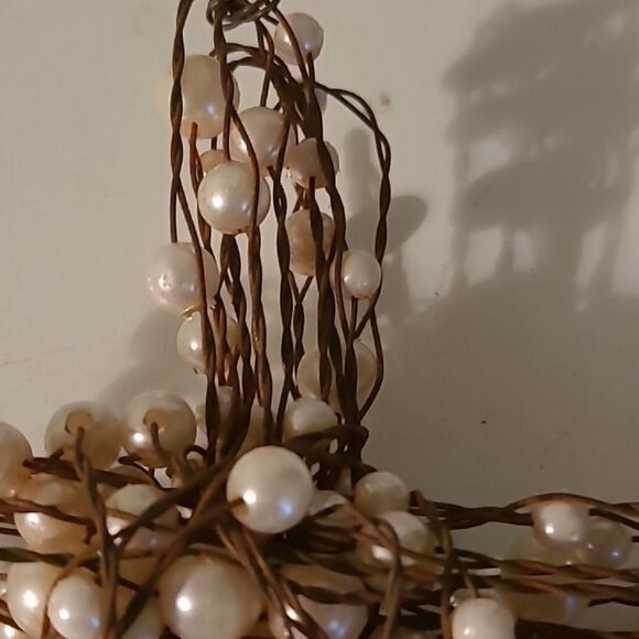 Elegant Pearl-Embellished Wire Cross Ornament - Picture 4 of 12